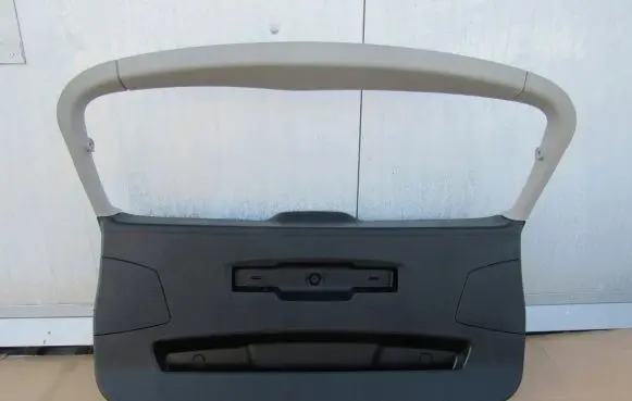 BMW X1 F48 F49 Tailgate/boot lid cover trim 