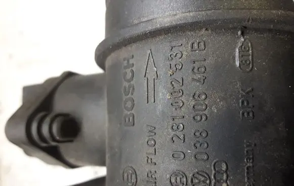 Audi A4 S4 B6 8E 8H Mass air flow meter 0281002531
