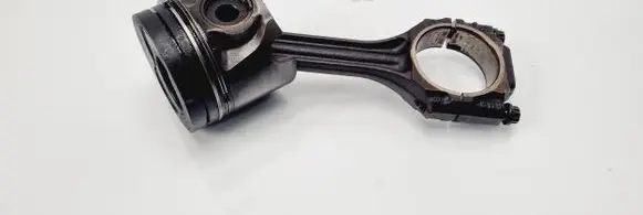 Ford Galaxy Piston with connecting rod