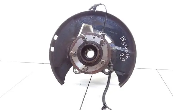 Opel Insignia A Front wheel hub