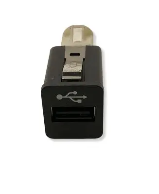 BMW 5 F10 F11 USB socket connector BMW8410 9237656