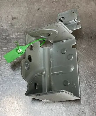 Renault Trafic III (X82) Fender mounting bracket 663519903R