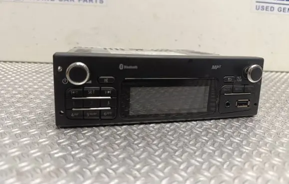 Renault Master III Radio/CD/DVD/GPS head unit AGC1220RF 281150889R 05042014
