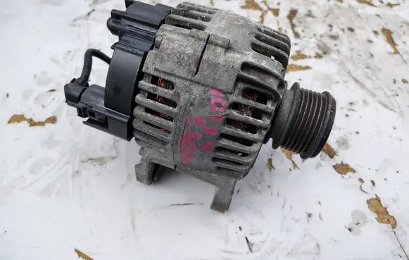 Volkswagen Caddy Generator/alternator 