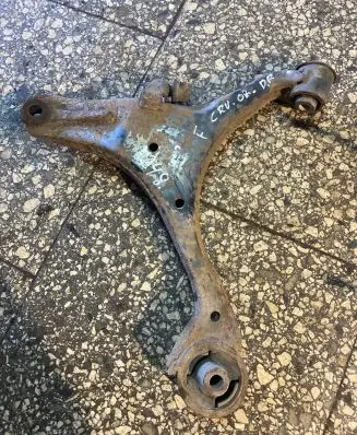 Honda CR-V Front lower control arm/wishbone