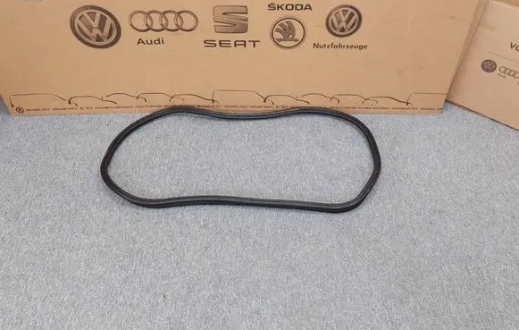 Mini One - Cooper F56 F55 Trunk rubber seal (body) 7318868