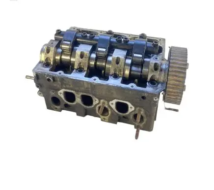Volkswagen Polo IV 9N3 Engine head 045103373H