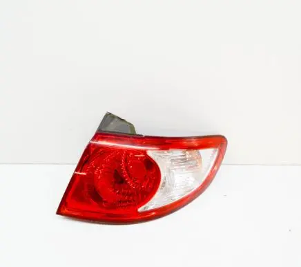 Hyundai Santa Fe Rear/tail lights 924022B000