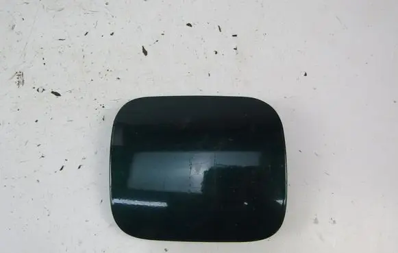 Audi A3 S3 8L Fuel tank cap trim 