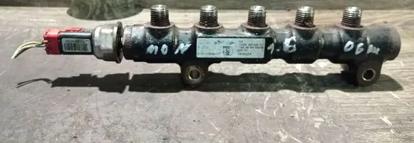 Ford Focus Fuel main line pipe 9654592680
