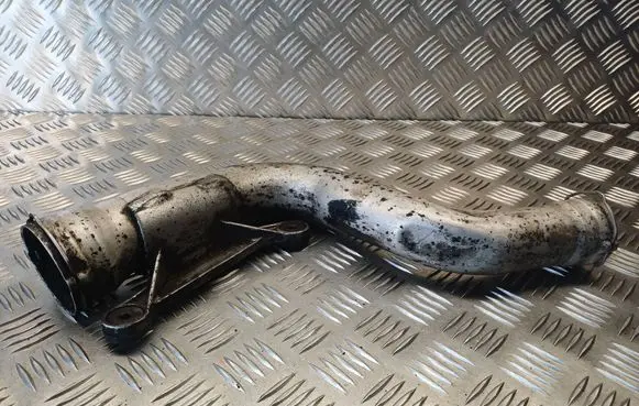 Intercooler hose/pipe
