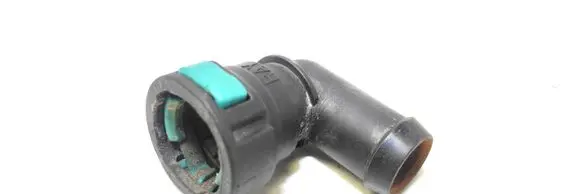Land Rover Discovery 3 - LR3 Engine coolant pipe/hose