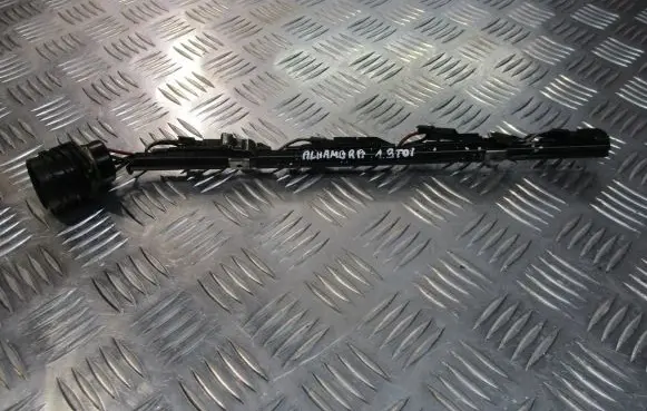 Seat Alhambra (Mk1) Fuel main line pipe