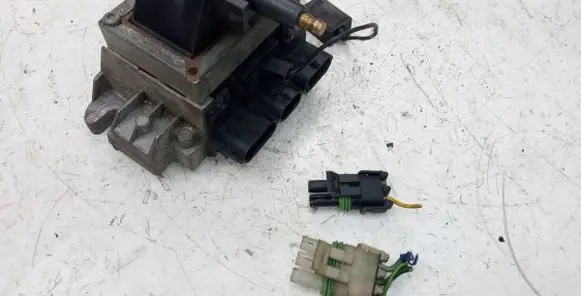 Peugeot 405 High voltage ignition coil 