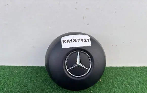 Mercedes-Benz E W213 Airbag cover 3101030