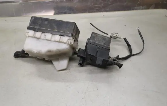 Nissan X-Trail T30 Fuse module