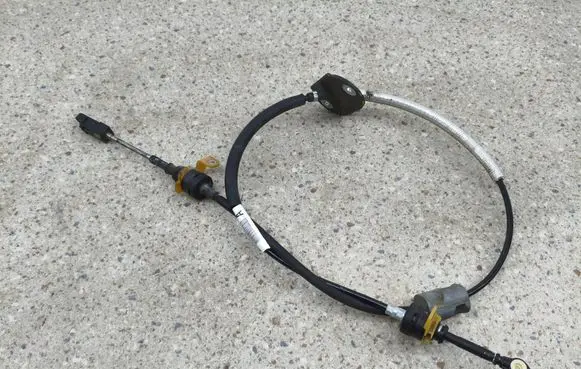 Ford Edge II Gear shift cable linkage F2GP7E395A