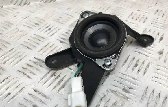Lexus IS 220D-250-350 Front door high frequency speaker 8616053250