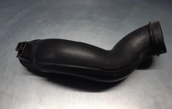 Ford Transit Air intake hose/pipe 6C119A675B