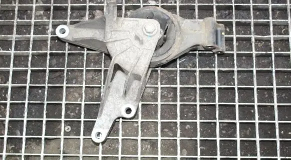 Chevrolet Orlando Gearbox mount