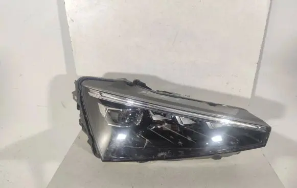 Skoda Scala Headlight/headlamp 657941016A 90176079