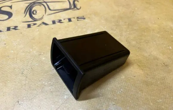 Mercedes-Benz CLS C218 AMG Car ashtray A2128100130