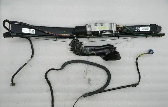 Chrysler Grand Voyager V Sliding door motor K04673925AA 04673925AA