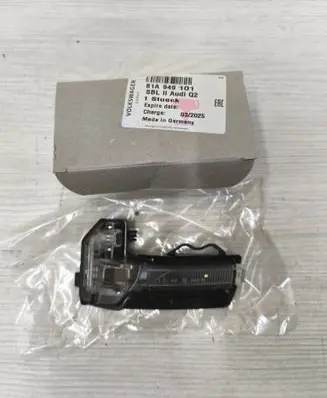 Audi Q2 - Mirror indicator light 81A949101