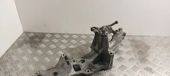 Audi A4 S4 B9 Generator/alternator bracket 04L903143B