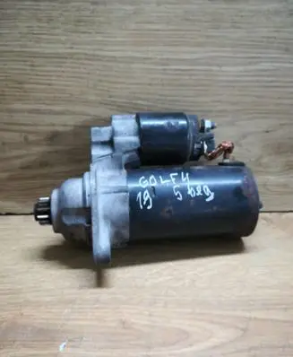 Volkswagen Golf IV Starter motor 0001125043 02A911024