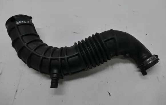Nissan Qashqai Air intake duct part 8200500384A
