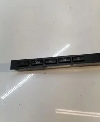 Traction control (ASR) switch