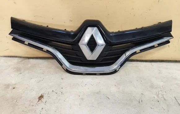 Renault Captur Front bumper upper radiator grill 623102335R