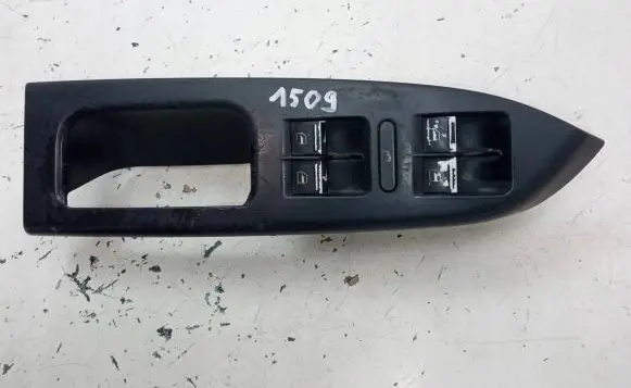 Volkswagen Touran I Quarter vent window switch 1T1867371F