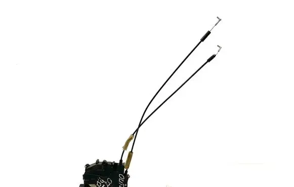 Mitsubishi Outlander Front door lock 07525