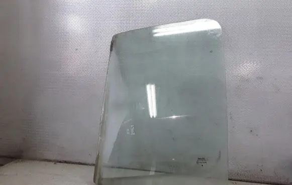 Peugeot Boxer Front door window/glass (coupe) 