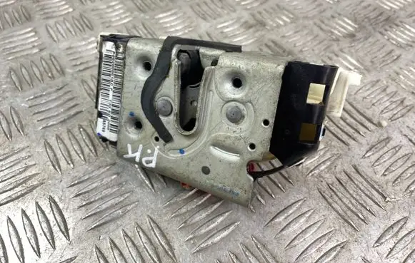 Jeep Grand Cherokee Front door lock P68250661AC