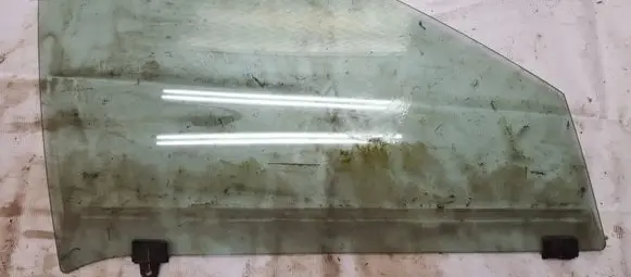 Nissan Almera Front door window glass four-door