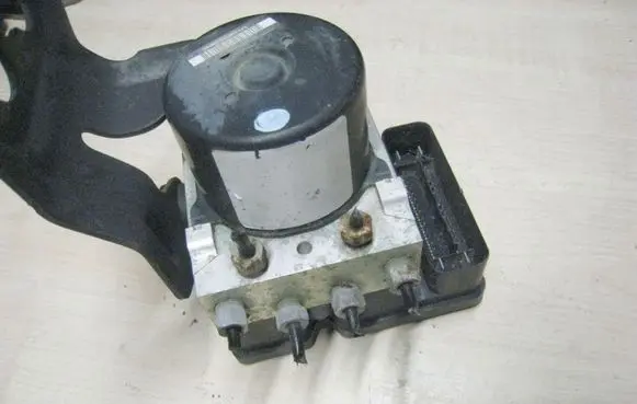 Chrysler Pacifica ABS Pump 25092600143 25061012004 25020610113