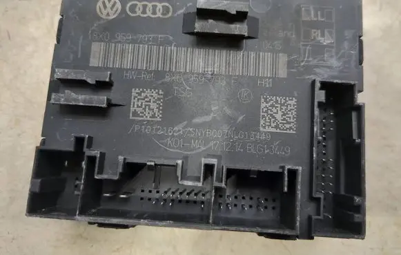Skoda Superb B6 (3T) Door control unit/module 8X0959793F
