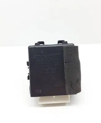 Lexus CT 200H Window wiper interval relay 8594076020 4230001220