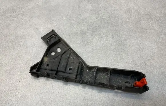 Opel Insignia A Front bumper mounting bracket 22798556