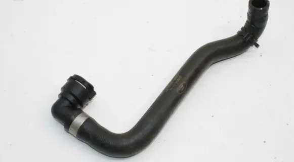 Land Rover Discovery Sport Engine coolant pipe/hose GJ328C481AA