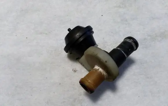 Audi A6 S6 C5 4B Coolant heater control valve 4A0819809