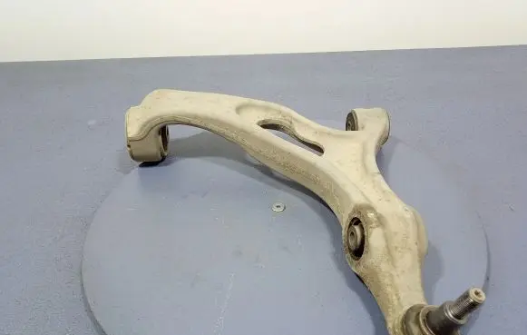 Volkswagen Touareg II Front control arm 7P0407151E