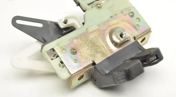 Volvo V70 Tailgate lock latch 