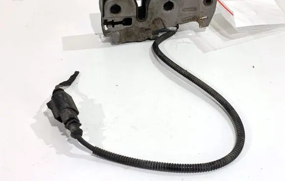Volkswagen Golf Plus Engine bonnet/hood lock/catch 5M1823509D