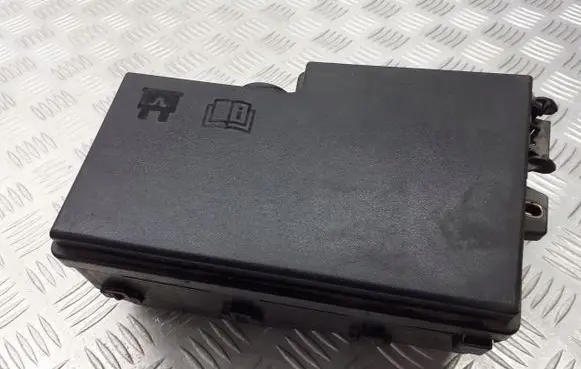 Ford Focus Fuse box cover 3M5T-14A067-BC