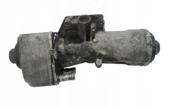 Volkswagen PASSAT B6 Oil filter mounting bracket 045115389E