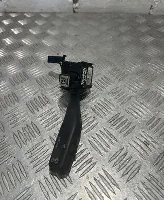 Volkswagen Touran I Wiper control stalk ANP80H024B 5GD0418B